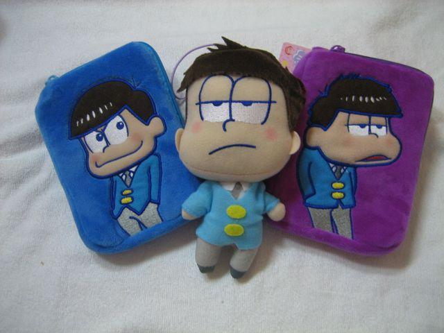 おそ松さん 揃えて6つ子 スクエアポーチ2種&ぬいぐるみマスコット カラ松/一松 < アニメ/コミック/キャラクター  おそ松さん 揃えて6つ子 スクエアポーチ2種&ぬいぐるみマスコット カラ松/一松  < アニメ/コミック/キャラクターの