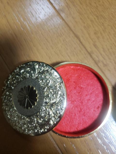 ☆新品未使用☆菊紋様、朱肉と入れ物の2点セット桐箱ケース入り < インテリア/ライフ  ☆新品未使用☆菊紋様、朱肉と入れ物の2点セット桐箱ケース入り < インテリア/ライフの