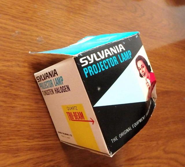 ◆電球 シルバニア プロジェクター用ハロゲンランプ EFP 12V 100W 中古品 Sylvaania < ホビー  ◆電球 シルバニア プロジェクター用ハロゲンランプ EFP 12V 100W 中古品 Sylvaania  < ホビーの