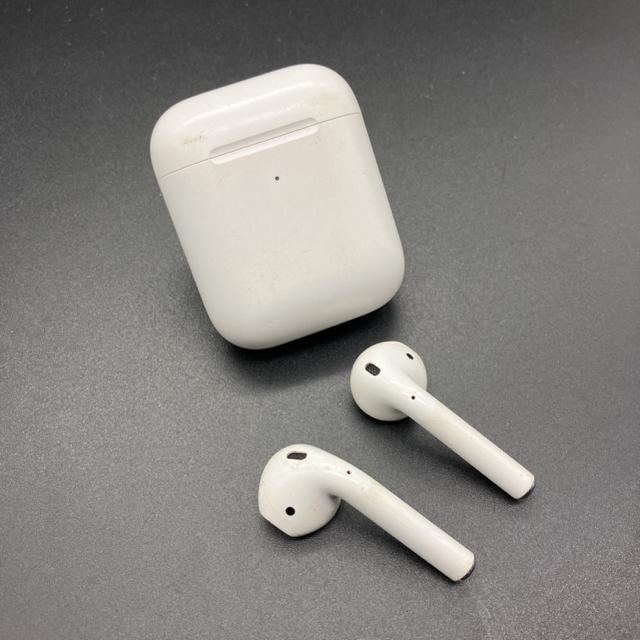 即決 Apple アップル AirPods エアーポッズ 第二世代 < 家電/AV  即決 Apple アップル AirPods エアーポッズ 第二世代  < 家電/AVの