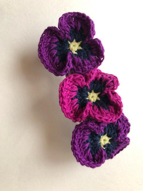 ハンドメイド バレッタ パンジーの集い♪ パープル ガーリー < 女性ファッション  ハンドメイド バレッタ パンジーの集い♪ パープル ガーリー < 女性ファッションの
