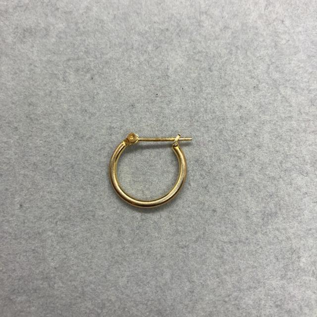 即決 S925 ゴールドカラー ピアス 片耳のみ < 女性アクセサリー/時計 即決 S925 ゴールドカラー ピアス 片耳のみ < 女性アクセサリー/時計の