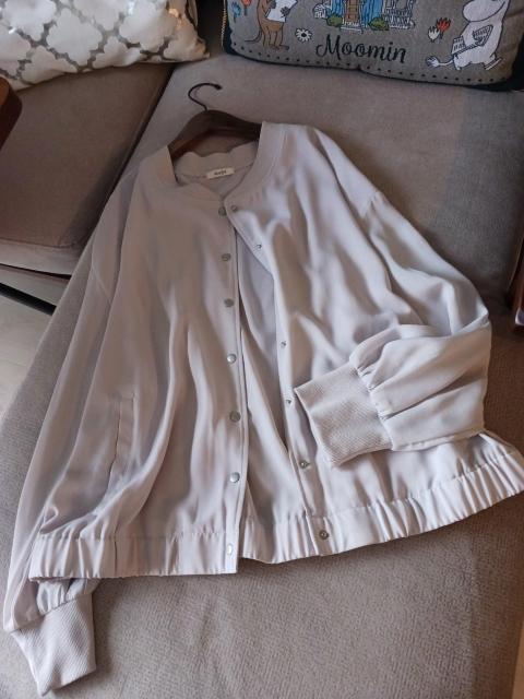 dearful/�A�E�^�[���I�[�o�[�T�C�Y�̃O���[�u���]��