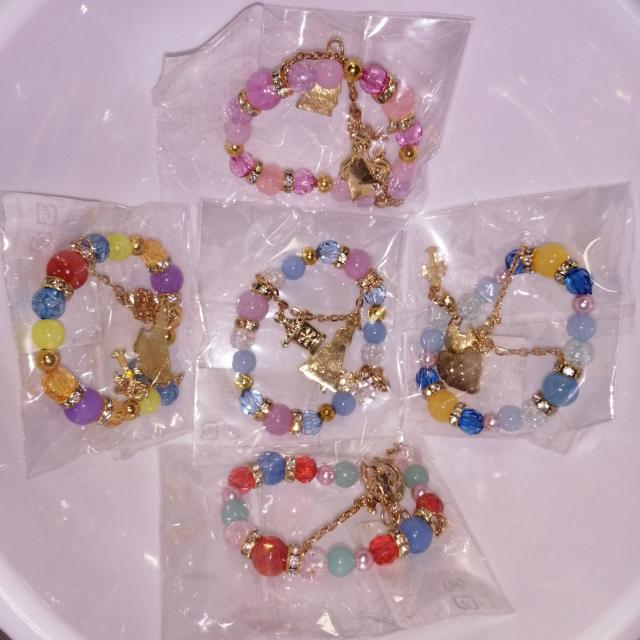 送料無料! プリンセスシルエットチャーム付きブレスレット 5個セット < 女性アクセサリー/時計  送料無料! プリンセスシルエットチャーム付きブレスレット 5個セット  < 女性アクセサリー/時計の