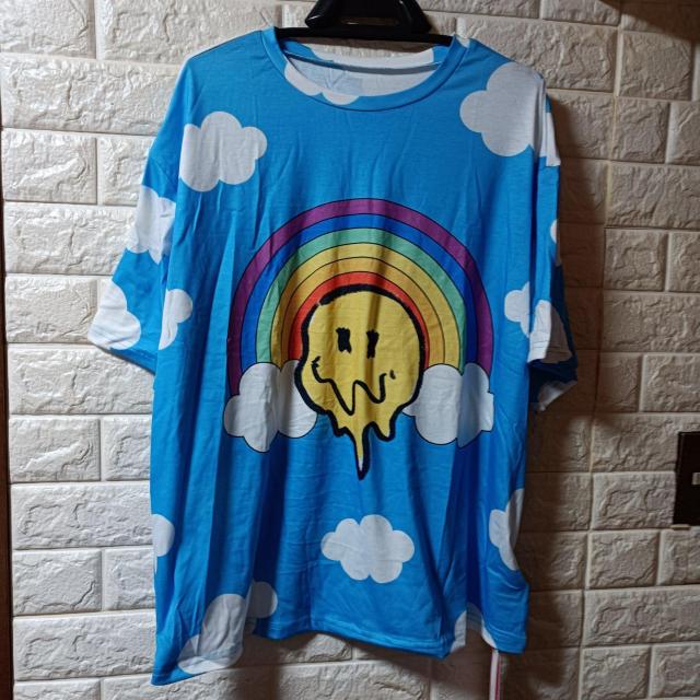 ROMWE★新品★虹と空とたれスマイルのPOPTシャツ < 女性ファッション  ROMWE★新品★虹と空とたれスマイルのPOPTシャツ < 女性ファッションの