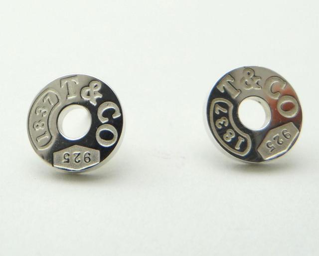 TIFFANY&CO. ティファニー 1837 サークルピアス SV925<USED>【送料無料】 < ブランド TIFFANY&CO. ティファニー 1837 サークルピアス SV925<USED>【送料無料】 < ブランドの