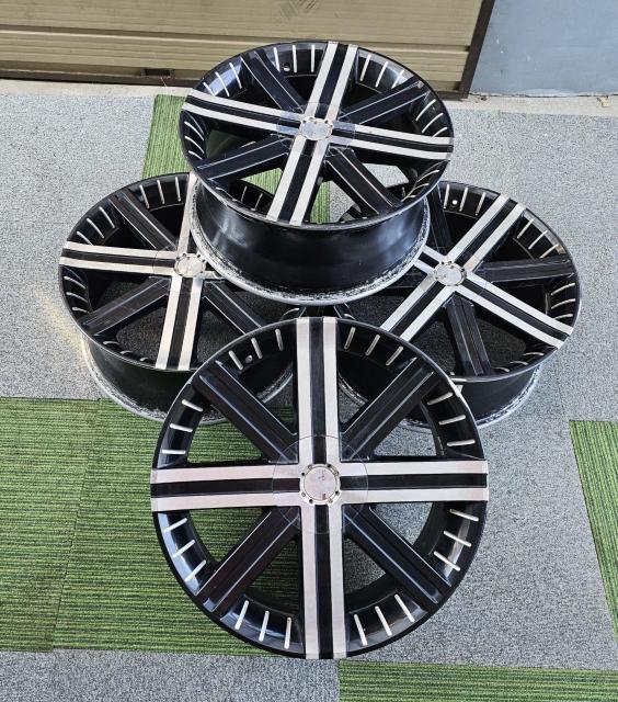 中古M'Z SPEED J-Saviorアルミホイール19インチ 8J+38 PCD113/114.3-5穴ハブ73 ホイールのみ < 自動車/バイク 中古M'Z SPEED J-Saviorアルミホイール19インチ 8J+38 PCD113/114.3-5穴ハブ73 ホイールのみ < 自動車/バイク