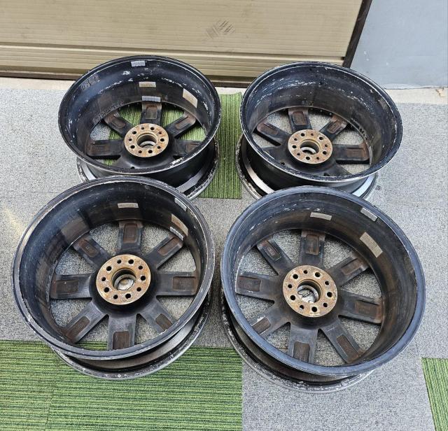 中古M'Z SPEED J-Saviorアルミホイール19インチ 8J+38 PCD113/114.3-5穴ハブ73 ホイールのみ < 自動車/バイク 中古M'Z SPEED J-Saviorアルミホイール19インチ 8J+38 PCD113/114.3-5穴ハブ73 ホイールのみ < 自動車/バイク