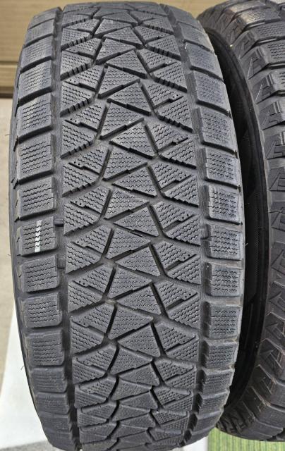 PTH アルミホイール16インチ7J+25 PCD139.7 スタッドレスタイヤ付き4本セツトブリヂストン ブリザックDM V2 < 自動車/バイク PTH アルミホイール16インチ7J+25 PCD139.7 スタッドレスタイヤ付き4本セツトブリヂストン ブリザックDM V2 < 自動車/バイク