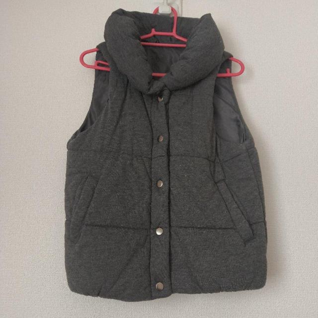 グレー キルティング ベスト M < 女性ファッション グレー キルティング ベスト M < 女性ファッションの