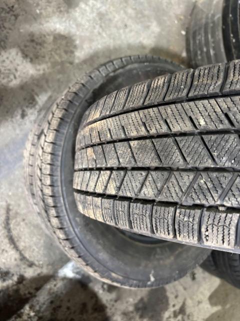 �u���a�X�g�� �u���U�b�N VRX3 185/70R14 88Q �X�^�b�h���X�^�C�� 2021�N���@�o���R �� ������/�o�C�N