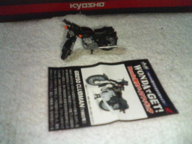 ATq  _  z_  GB250  @@@  Nu}  1983   zr[ 