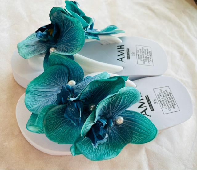 厚底サンダル  スリッパ 花咲く 新品、未使用 < 女性ファッション  厚底サンダル  スリッパ 花咲く 新品、未使用  < 女性ファッションの