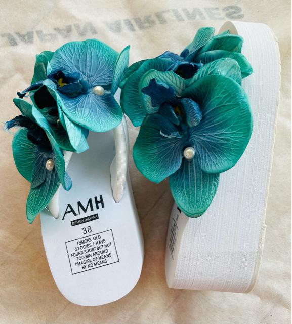 厚底サンダル  スリッパ 花咲く 新品、未使用 < 女性ファッション  厚底サンダル  スリッパ 花咲く 新品、未使用 < 女性ファッションの
