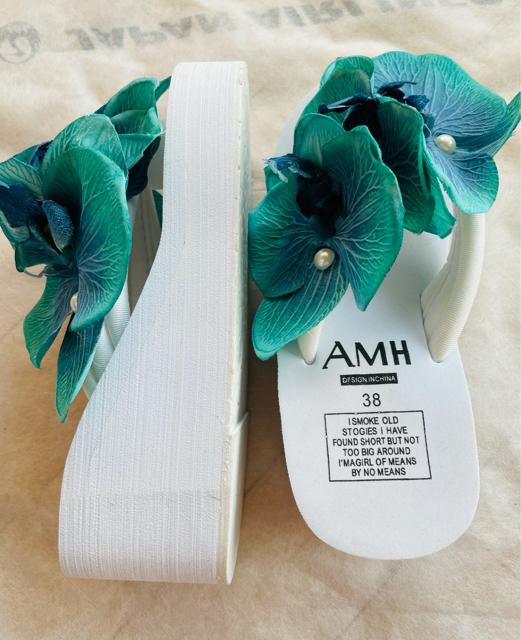 厚底サンダル  スリッパ 花咲く 新品、未使用 < 女性ファッション  厚底サンダル  スリッパ 花咲く 新品、未使用 < 女性ファッションの