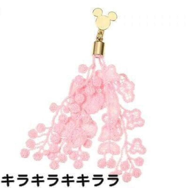 《New》ミッキーマウス★ディズニーストア★フラワー刺繍*スウィングイヤリング < 女性アクセサリー/時計  《New》ミッキーマウス★ディズニーストア★フラワー刺繍*スウィングイヤリング  < 女性アクセサリー/時計の