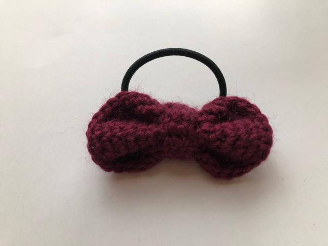 ハンドメイド ヘアゴム 丸っこいリボン ボルドー ウール < 女性ファッション  ハンドメイド ヘアゴム 丸っこいリボン ボルドー ウール  < 女性ファッションの