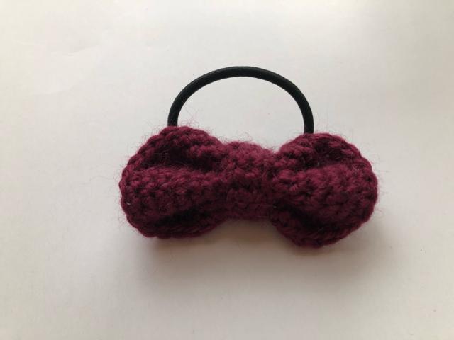 ハンドメイド ヘアゴム 丸っこいリボン ボルドー ウール < 女性ファッション  ハンドメイド ヘアゴム 丸っこいリボン ボルドー ウール < 女性ファッションの