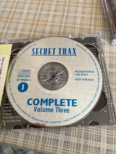 輸入盤 2枚組 The Beatles – Complete Volume three ( SECRET TRAX ) < タレントグッズ  輸入盤 2枚組 The Beatles – Complete Volume three ( SECRET TRAX ) < タレントグッズの