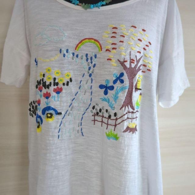 CALINER/カリネ/ロングTシャツ/ホワイト/サイズM/ゆったりめサイズ/綿100%/柔らかコットン/フクロウ他カラフル刺繍 < 女性ファッション  CALINER/カリネ/ロングTシャツ/ホワイト/サイズM/ゆったりめサイズ/綿100%/柔らかコットン/フクロウ他カラフル刺繍 < 女性ファッションの