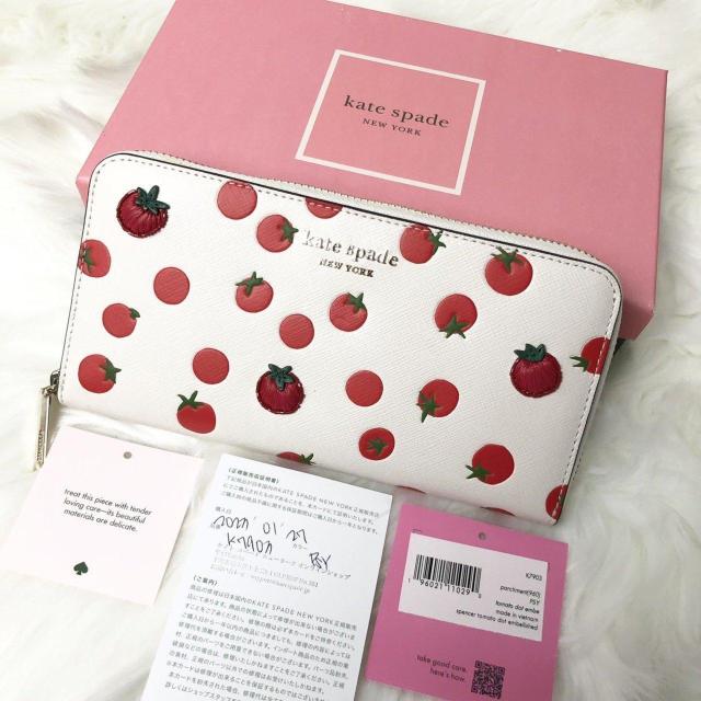 【レア美品】Kate spade ケイトスペード 長財布 ラウンドファスナー トマト柄 ドット < ブランド 【レア美品】Kate spade ケイトスペード 長財布 ラウンドファスナー トマト柄 ドット < ブランドの