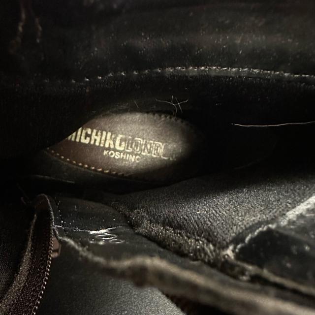 �yMICHIKO LONDON�z���U�[ �V���[�g�u�[�c M�T�C�Y �� �����t�@�b�V������ 