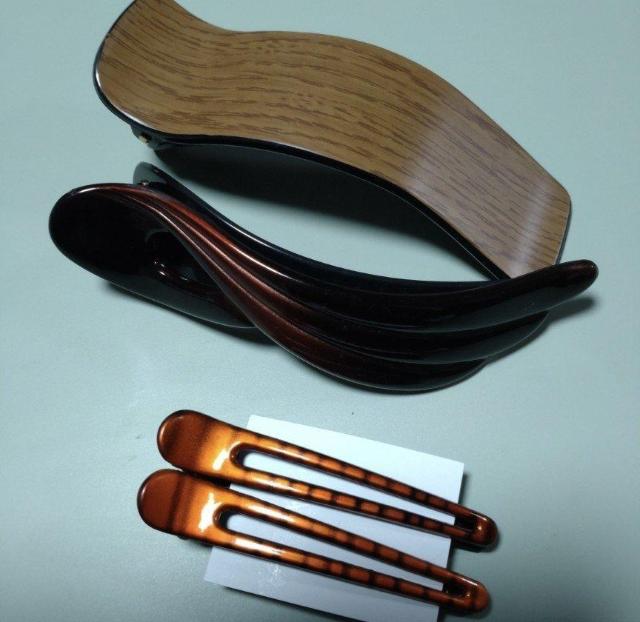 ヘアクリップ4個セット < 女性アクセサリー/時計 ヘアクリップ4個セット < 女性アクセサリー/時計の