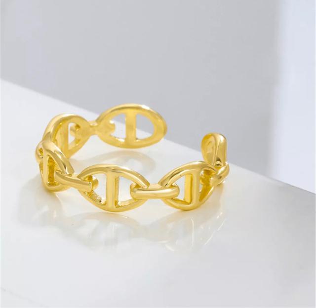 アンカーチェーンリング 指輪●フリーサイズ●Goldゴールド < 女性アクセサリー/時計 アンカーチェーンリング 指輪●フリーサイズ●Goldゴールド < 女性アクセサリー/時計の