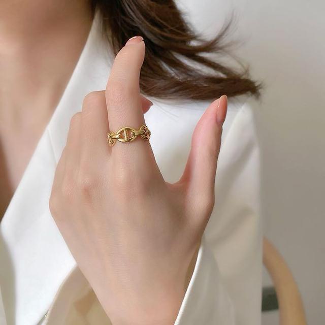 アンカーチェーンリング 指輪●フリーサイズ●Goldゴールド < 女性アクセサリー/時計 アンカーチェーンリング 指輪●フリーサイズ●Goldゴールド < 女性アクセサリー/時計の