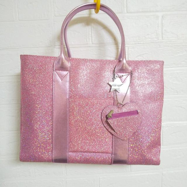 セレブブランド★キラキラ優秀トート牛革bag★定価 23,000円 < 女性ファッション  セレブブランド★キラキラ優秀トート牛革bag★定価 23,000円 < 女性ファッションの