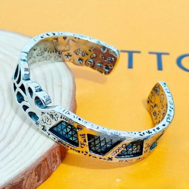 残1点★爆ヤス価格490円★ヴィンテージスター & 花のディテールカフバングル レディース < 女性アクセサリー/時計 残1点★爆ヤス価格490円★ヴィンテージスター & 花のディテールカフバングル レディース < 女性アクセサリー/時計の