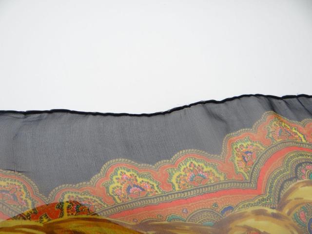 CHANEL シャネル ゴールドチェーン ペイズリー柄 シルク100% 大判スカーフ<USED>【送料無料】 < ブランド CHANEL シャネル ゴールドチェーン ペイズリー柄 シルク100% 大判スカーフ<USED>【送料無料】 < ブランドの