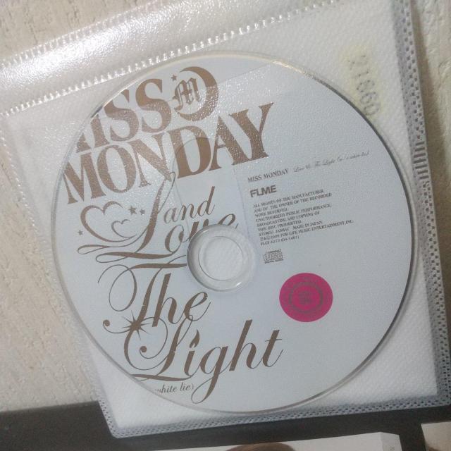Miss MondaywLove&TheLight(w^a whitelie)x  CD/DVD/rfI 