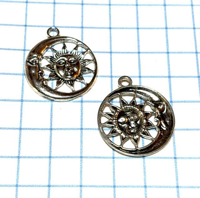 5061 月と星 銀色ペンダントトップ 3個 大きめ 金属パーツ アクセサリーチャーム ハンドメイド材料 < ペット/手芸/園芸 5061 月と星 銀色ペンダントトップ 3個 大きめ 金属パーツ アクセサリーチャーム ハンドメイド材料 < ペット/手芸/園芸の
