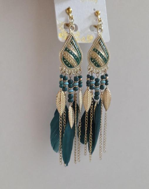 ボヘミアン・フェザーフリンジイヤリング・ピアス☆ 羽根タッセルピアス 羽根タッセルイヤリング 羽根ピアス エスニックピアス < 女性アクセサリー/時計 ボヘミアン・フェザーフリンジイヤリング・ピアス☆ 羽根タッセルピアス 羽根タッセルイヤリング 羽根ピアス エスニックピアス < 女性アクセサリー/時計の