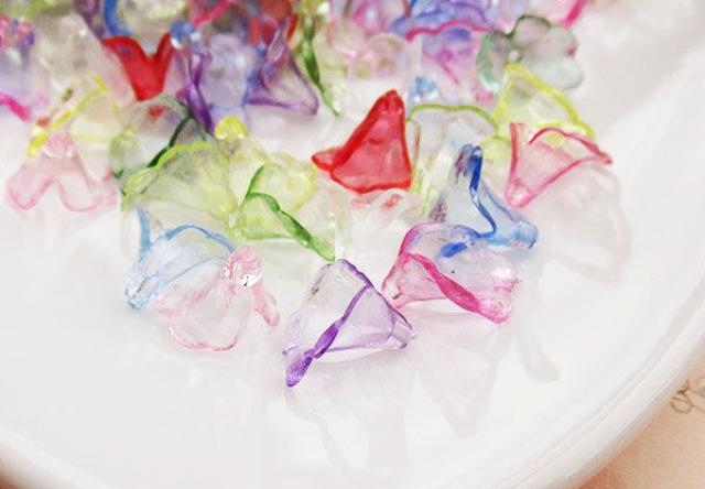 花ビーズホーン型小クリア250個大口パック < ペット/手芸/園芸  花ビーズホーン型小クリア250個大口パック < ペット/手芸/園芸の