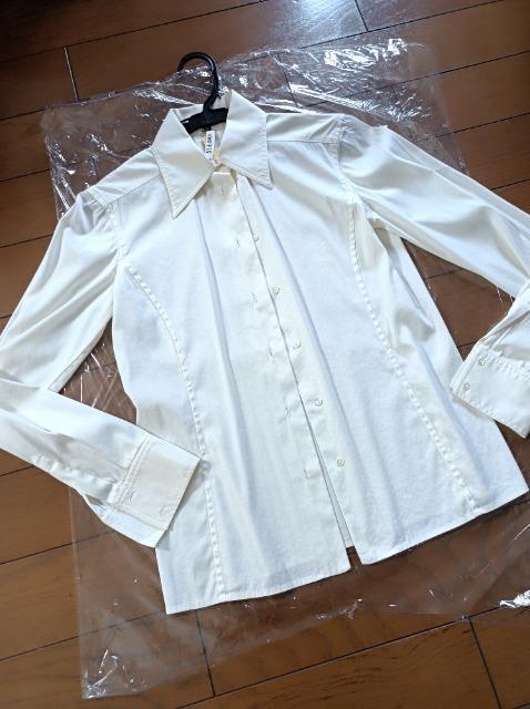 GUCCI★長袖ブラウスシャツ★グッチ★1枚は持ってると便利★定番シンプルブラウス★ < 女性ファッション GUCCI★長袖ブラウスシャツ★グッチ★1枚は持ってると便利★定番シンプルブラウス★ < 女性ファッションの