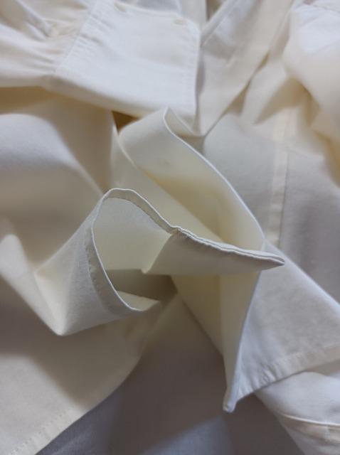 GUCCI★長袖ブラウスシャツ★グッチ★1枚は持ってると便利★定番シンプルブラウス★ < 女性ファッション GUCCI★長袖ブラウスシャツ★グッチ★1枚は持ってると便利★定番シンプルブラウス★ < 女性ファッションの