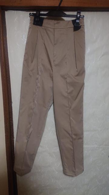 送料無料即決 美品 アメリカンラグシー AMERICAN RAG CIE センタープレスタック テーパードパンツ ベージュ < ブランド  送料無料即決 美品 アメリカンラグシー AMERICAN RAG CIE センタープレスタック テーパードパンツ ベージュ  < ブランドの