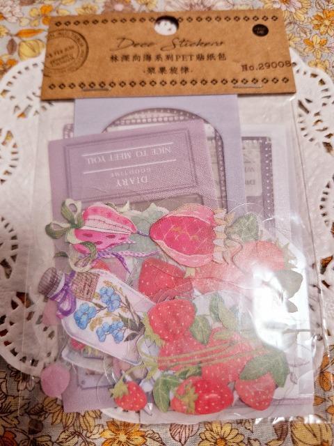 新品未開封☆苺とフレームのコラージュシールセット☆ < インテリア/ライフ 新品未開封☆苺とフレームのコラージュシールセット☆ < インテリア/ライフの