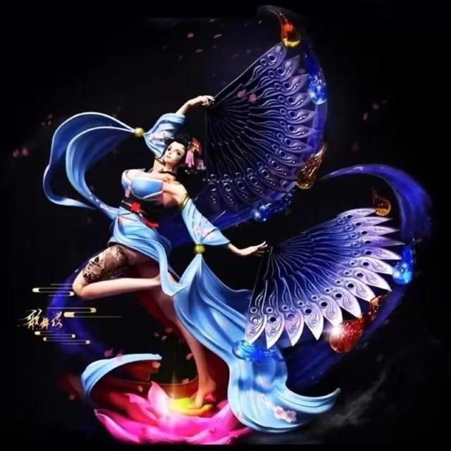 �����s�[�X�t�B�M���A�Q�[������ŃR�X�v���o�[�W�����j�R�E���r���Ԋ@ver  �� �z�r�[�� 