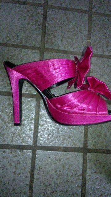 ダブルりぼん付きピンクサンダルS < 女性ファッション ダブルりぼん付きピンクサンダルS < 女性ファッションの