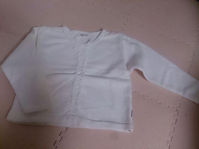 110 新品 白のトレーナー 可愛い! < キッズ/ベビー 110 新品 白のトレーナー 可愛い! < キッズ/ベビーの