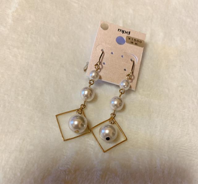 3連パールピアス*ゴールド < 女性アクセサリー/時計  3連パールピアス*ゴールド < 女性アクセサリー/時計の