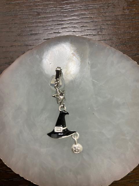 ハンドメイド ハロウィン 魔女の帽子のマスククリップ 一点限り < 女性ファッション  ハンドメイド ハロウィン 魔女の帽子のマスククリップ 一点限り  < 女性ファッションの