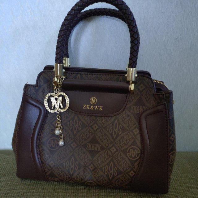 新品同様 ハンドバック ショルダー ブラウン 茶色 翌日発送 匿名配送 送料無料 レディース  < 女性ファッション  新品同様 ハンドバック ショルダー ブラウン 茶色 翌日発送 匿名配送 送料無料 レディース   < 女性ファッションの