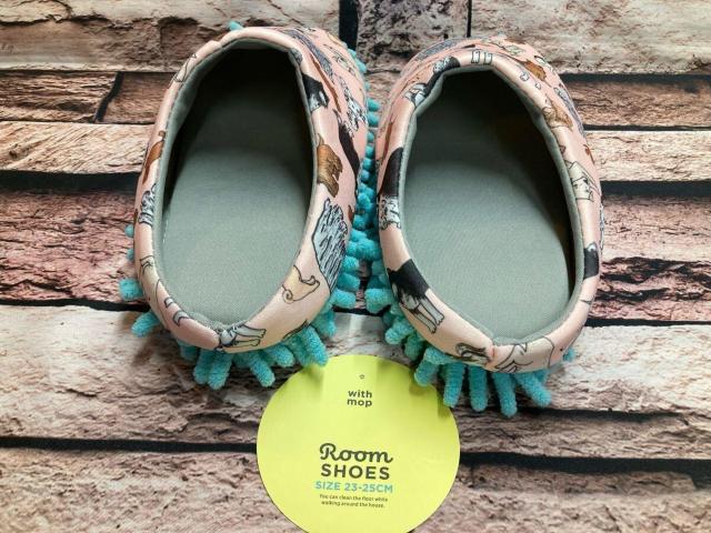 送料無料!可愛いファンシー柄!足裏モップ付きルームシューズA柄(画像から)1足 < インテリア/ライフ 送料無料!可愛いファンシー柄!足裏モップ付きルームシューズA柄(画像から)1足 < インテリア/ライフの
