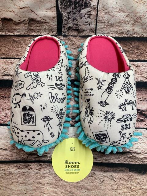 送料無料!可愛いファンシー柄!足裏モップ付きルームシューズA柄(画像から)1足 < インテリア/ライフ 送料無料!可愛いファンシー柄!足裏モップ付きルームシューズA柄(画像から)1足 < インテリア/ライフの