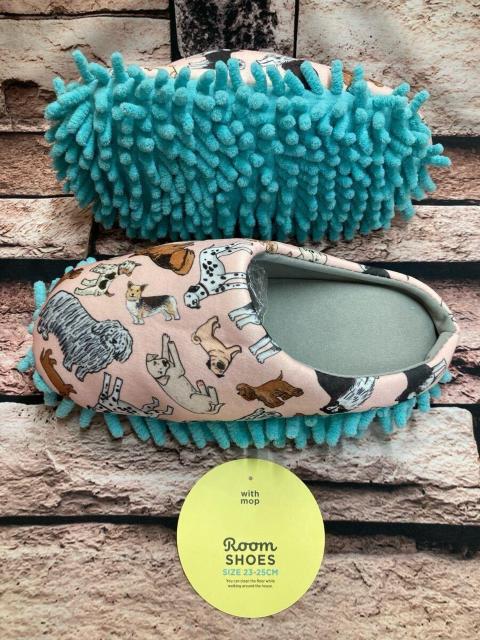 送料無料!可愛いファンシー柄!足裏モップ付きルームシューズA柄(画像から)1足 < インテリア/ライフ 送料無料!可愛いファンシー柄!足裏モップ付きルームシューズA柄(画像から)1足 < インテリア/ライフの