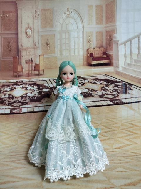 ジェニーFriendきらちゃん本体&アウトフィットセット < おもちゃ ジェニーFriendきらちゃん本体&アウトフィットセット < おもちゃの